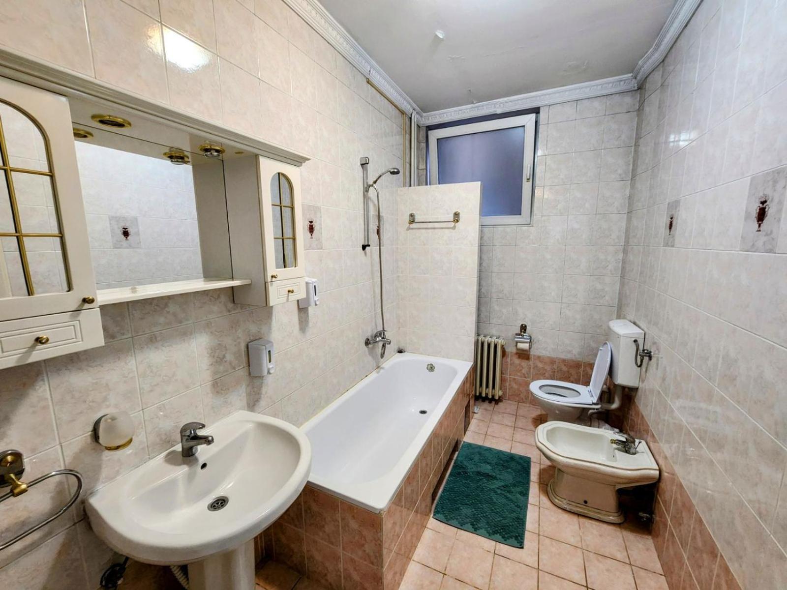 Authentic Belgrade Centre Apartments For Large Groups, Republic Square - Up To 47 People In 5 Apartments Værelse billede