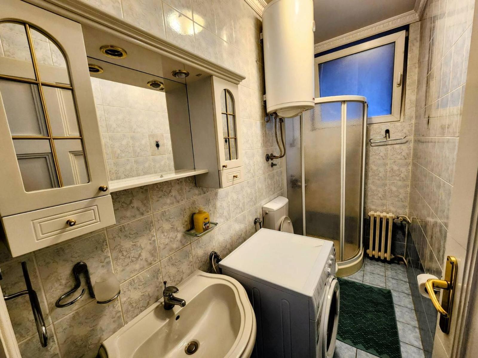 Authentic Belgrade Centre Apartments For Large Groups, Republic Square - Up To 47 People In 5 Apartments Værelse billede