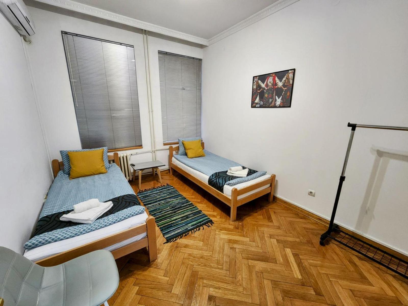 Authentic Belgrade Centre Apartments For Large Groups, Republic Square - Up To 47 People In 5 Apartments Værelse billede