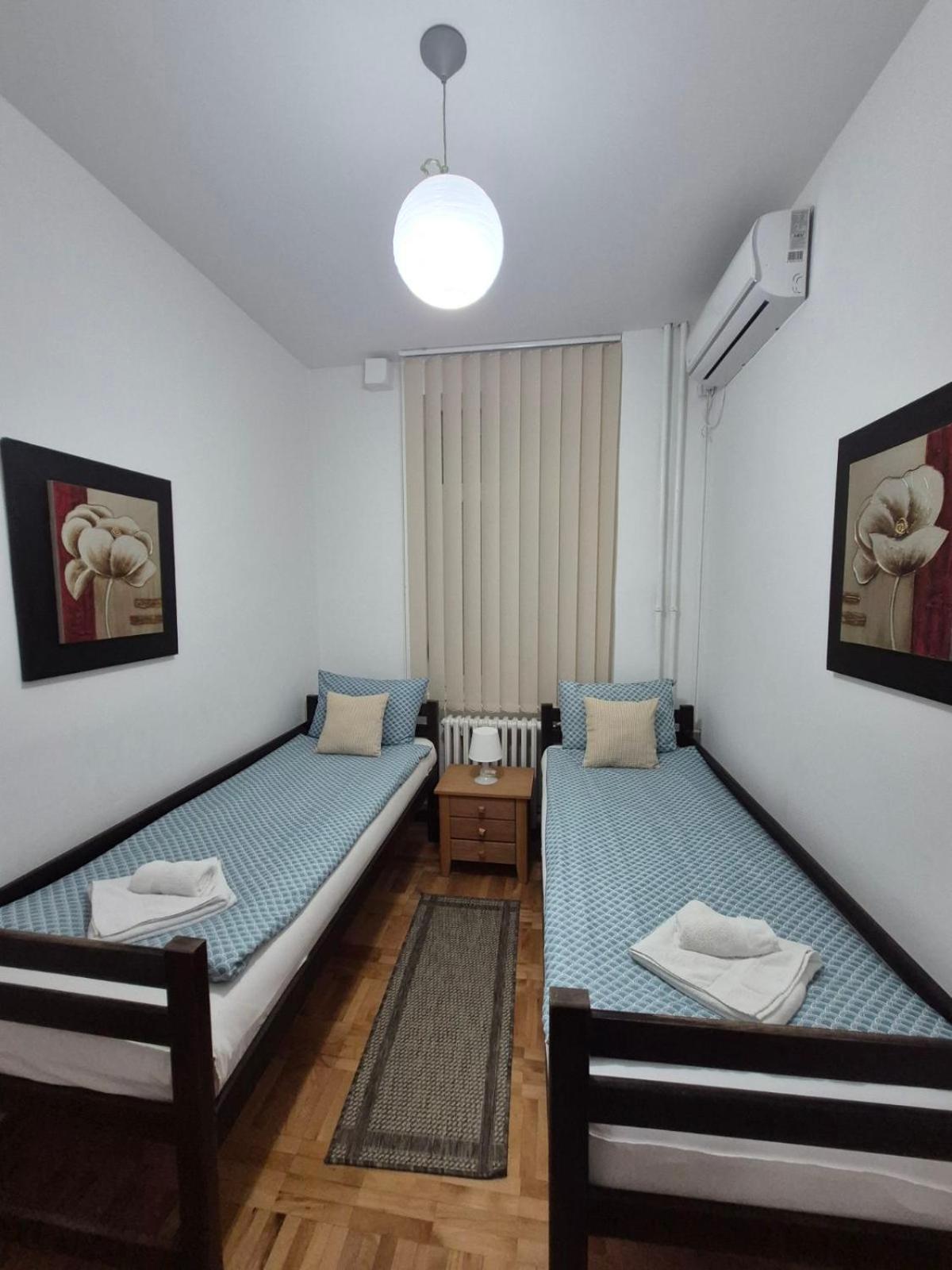 Authentic Belgrade Centre Apartments For Large Groups, Republic Square - Up To 47 People In 5 Apartments Værelse billede