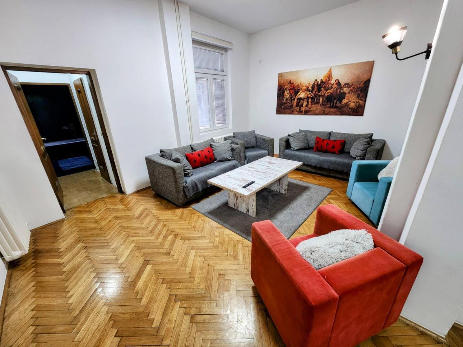 Authentic Belgrade Centre Apartments For Large Groups, Republic Square - Up To 47 People In 5 Apartments Værelse billede