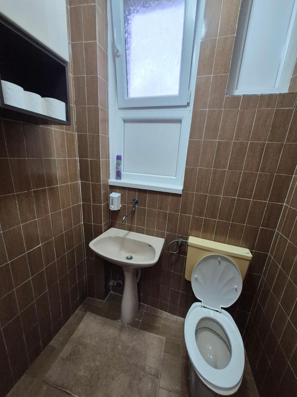 Authentic Belgrade Centre Apartments For Large Groups, Republic Square - Up To 47 People In 5 Apartments Værelse billede