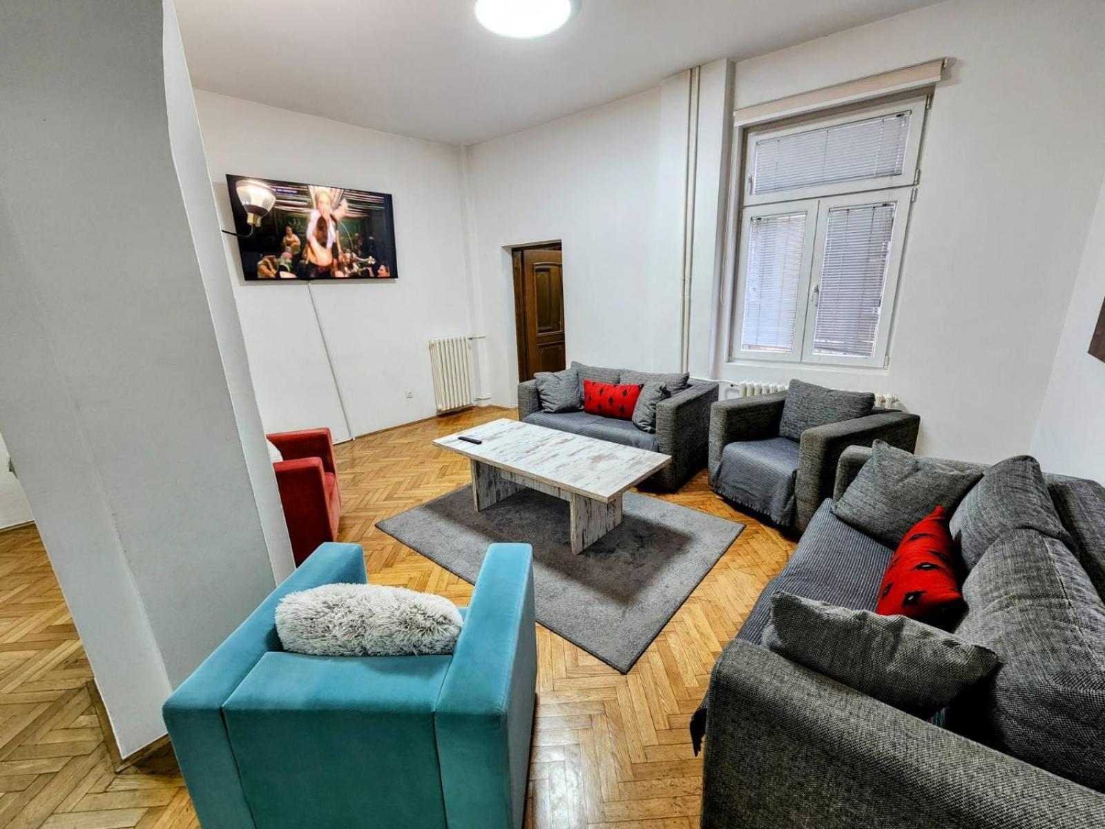 Authentic Belgrade Centre Apartments For Large Groups, Republic Square - Up To 47 People In 5 Apartments Værelse billede